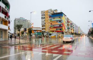 Fier, parashikimi i motit për sot: Reshje të dendura gjatë gjithë ditës