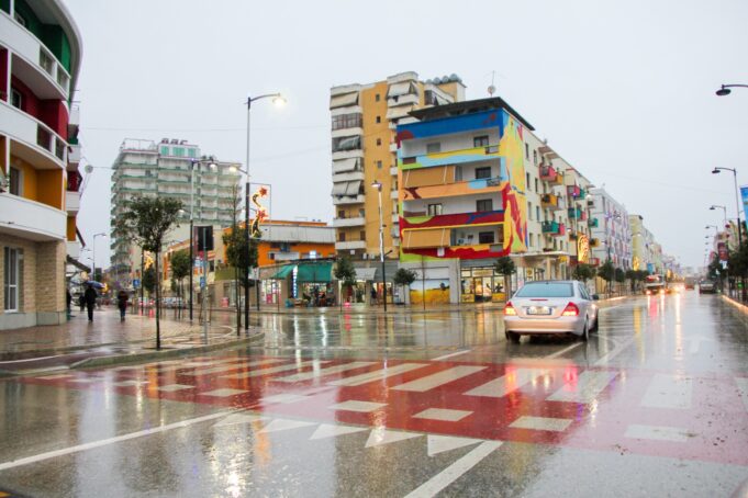 Fier, parashikimi i motit për sot: Reshje të dendura gjatë gjithë ditës