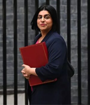 Ministrja e Brendshme britanike: Gati dëbimi i 700 familjeve shqiptare me fëmijë nga Anglia!