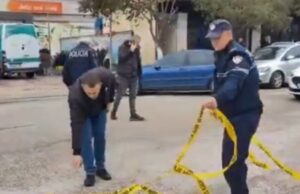 Të shtëna me armë zjarri pranë kthesës së spitalit në Lushnjë