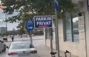 Nga parkimi “dysh” te lavazhet dhe vendparkimet private, 10 të arrestuar brenda 24 orëve! Qindra të proceduar (Video)