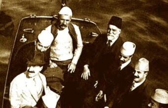 Udhëtimi i Ismail Qemalit përmes Myzeqesë dhe ngritja e flamurit në Fier – nga Ilirjan Gjika Ismail Qemali