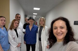 99-vjeçari triumfon pas ndërhyrjes së kryer me sukses në Memorial Fier