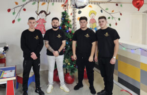 “Diti Sallon” zbukuron Pediatrinë e Fierit për festat e fundvitit