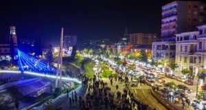 Çfarë fshihet pas nostalgjisë së fortë që ndiejmë gjatë festave? E shpjegon shkenca