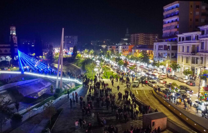 Çfarë fshihet pas nostalgjisë së fortë që ndiejmë gjatë festave? E shpjegon shkenca