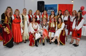 “Bashkimi i Fierakëve në Mbretërinë e Bashkuar” feston me krenari festat e nëntorit