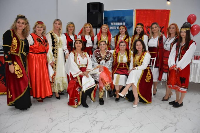 “Bashkimi i Fierakëve në Mbretërinë e Bashkuar” feston me krenari festat e nëntorit