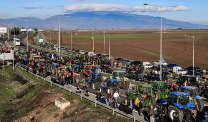 Protesta e fermerëve grekë, bllokohet për tre orë aksi rrugor Kakavijë–Janinë