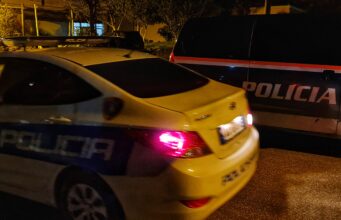Goditën me grushta dhe sende të forta 3 shtetas, policia del me deklaratë për 4 banorët e Petovës