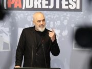 Protesta e opozitës/ Rama: Organizator një plak i lajthitur, solidaritet për policët e lënduar