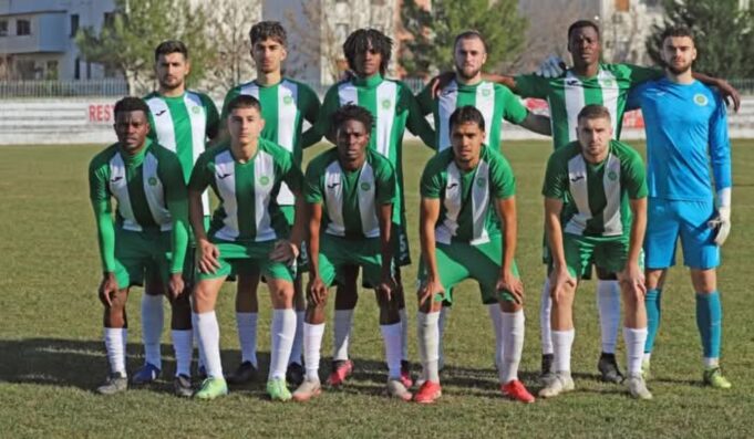 Derbi i Myzeqesë pa fitues, drejtuesit në heshtje dhe rreziku i rënies nga kategoria bëhet real