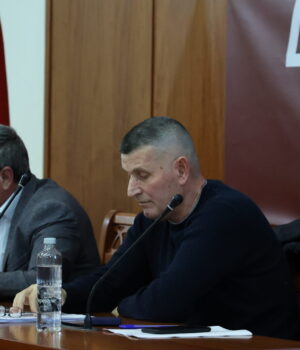 Ilias Haxhiraj rizgjidhet kryetar i Shoqatës Rajonale të Futbollit Fier