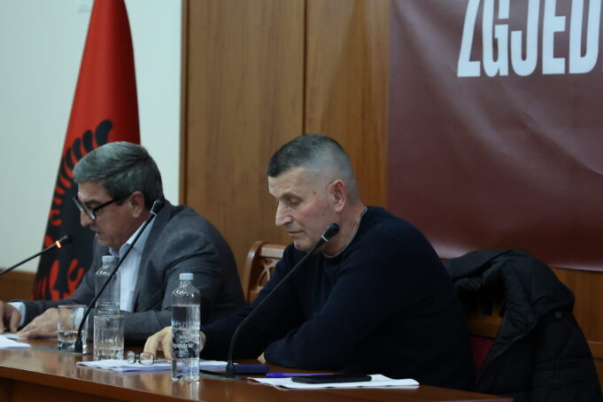 Ilias Haxhiraj rizgjidhet kryetar i Shoqatës Rajonale të Futbollit Fier