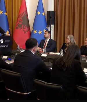 Ndryshime të rëndësishme në qeveri, Koçiu zv/kryeministre