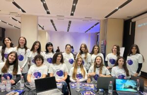 Vajzat e Gjimnazit “Janaq Kilica” marrin vendin e dytë në garën për sigurinë kibernetike