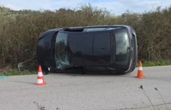 Aksident në aksin Fier-Libofshë, përmbyset makina, plagoset shoferja