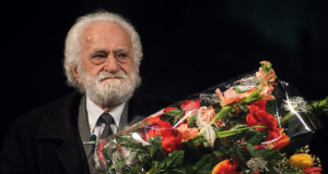 19 vite pa kolosin e skenës dhe ekranit, aktorin Kadri Roshi