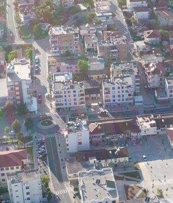 Vodhën dy televizorë, ndalohen dy të rinjtë nga Roskoveci