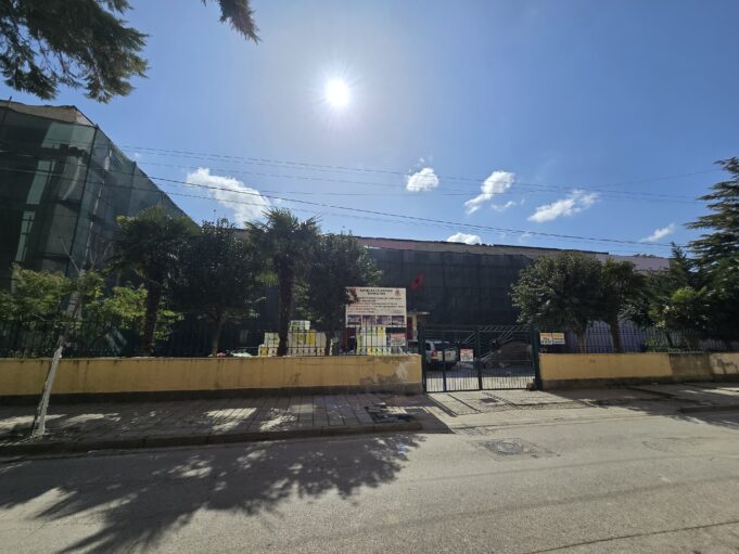 Nis rikonstruksioni i shkollës Mark Dashi në Fier