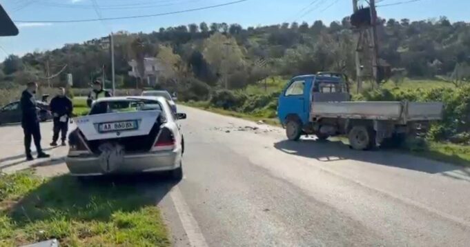 Aksident i rëndë në aksin e vjetër Fier-Lushnje, dy të lënduar