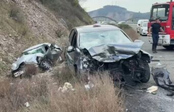 Aksident i rëndë në Rrugën e Kombit, 4 të lënduar