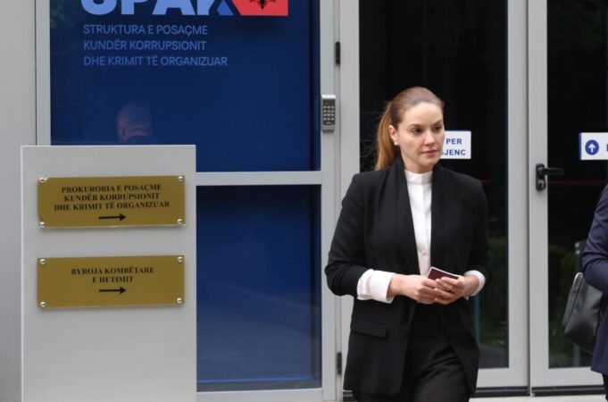 Masë më e lehtë sigurie për Ajola Xoxën, GJKKO pranon kërkesën – ja arsyet