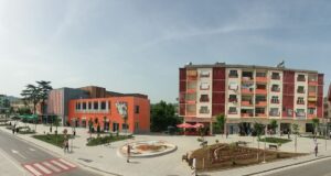 624 demokratë votojnë në Patos, zgjidhet kryetari i ri i degës