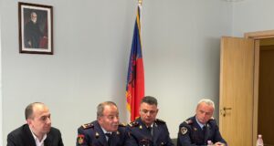 Fier, prezantohet drejtori i ri i Policisë