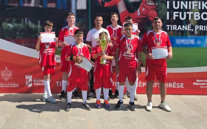 Qendra Multifunksionale “Horizont” e Fierit, shpallet kampione në Turneun e Unifikuar të Futbollit