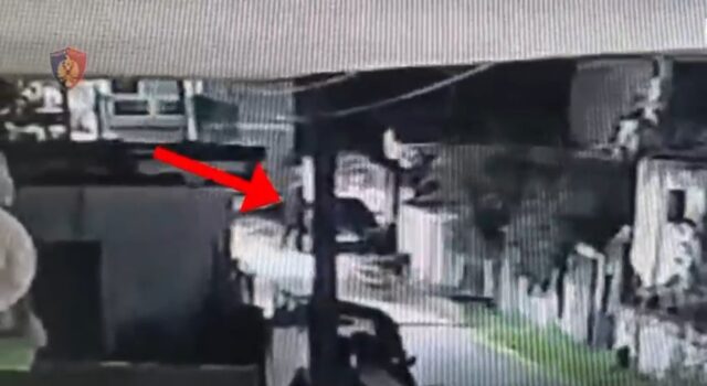 Lushnjë / Dogji makinën me porosi të një tjetri, arrestohet 39-vjeçari