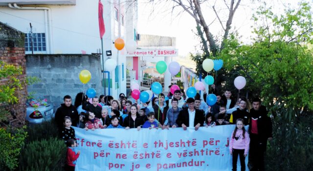 Fier, Dita Botërore e Autizmit, shtohen rastet në qendrën e Fëmijëve me Aftësi ndryshe “Horizont”