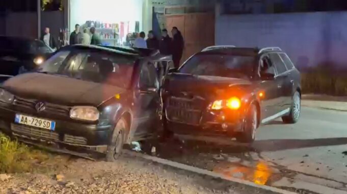 Fier, nuk i ndaloi policisë, aksidentohet gjatë tentativës për t’u larguar