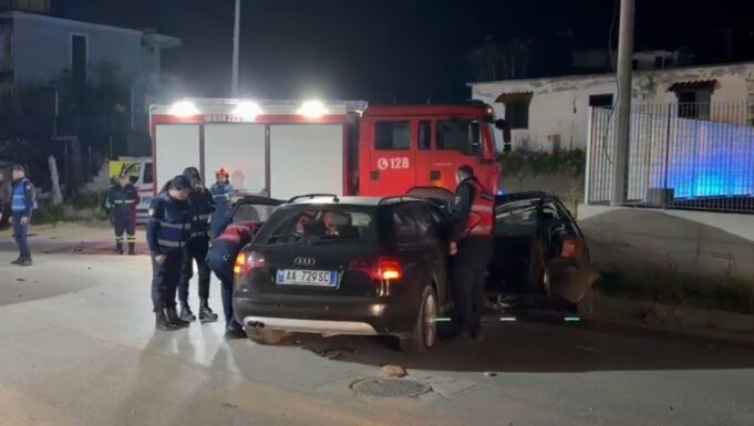 Fier, arrestohet 37-vjeçari, nuk i u bind policisë dhe u përplas me një mjet të parkuar