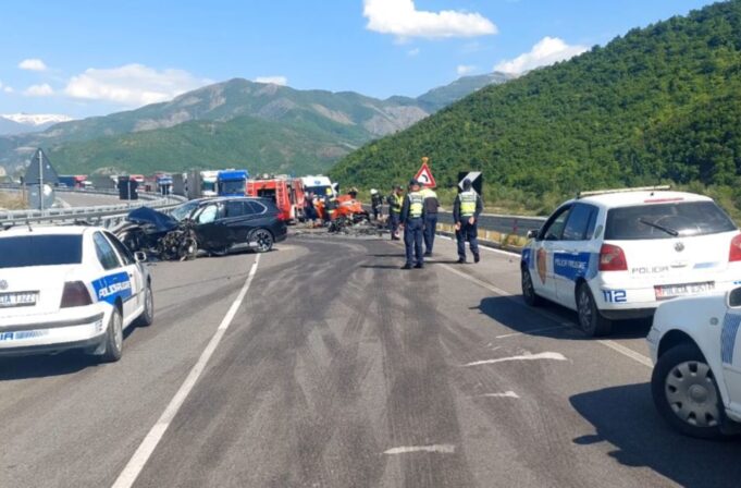 Aksident i rëndë në aksin Librazhd-Elbasan, 1 i vdekur dhe 6 të plagosur