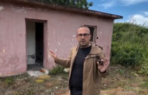 “Qenef, hale pa dyer, gjarpërinj, na hoqën mendjen!”- Korreshi denoncon gjendjen e shkollave në Lushnjë