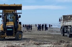 Sezoni turistik 2026/ Nis pastrimi i vijës bregdetare të Darëzezës dhe Pishporos