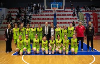 Shkolla “Andon Xoxa” shpallet nënkampione e Shqipërisë në basketboll