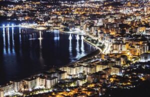 Rikthehet “makthi” në Vlorë, një avari e rëndë lë qytetin pa ujë