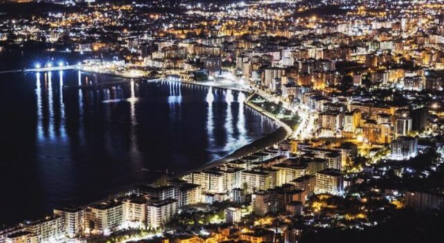 Rikthehet “makthi” në Vlorë, një avari e rëndë lë qytetin pa ujë