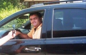 17 vjet nga ndarja nga jeta e deputetit Fatmir Xhindi, i biri bën dedikimin prekës