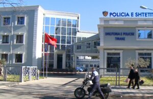 Shantazhuan për para 38-vjeçaren me foto e video intime, arrestohet i mituri, në kërkim bashkëpunëtori i tij