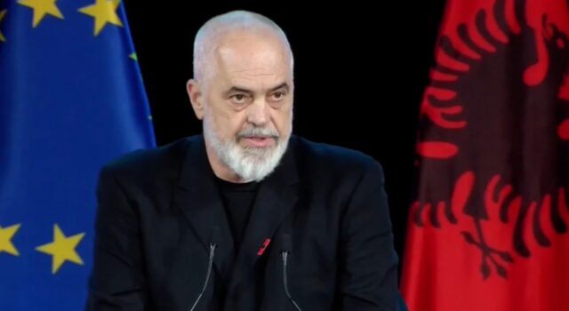 “Projekt i jashtëzakonshëm”, Rama për Zvërnecin: Nesër flas unë, përgëzoj policinë për reagimin ndaj grushtit të muskujve pa tru të rojeve private