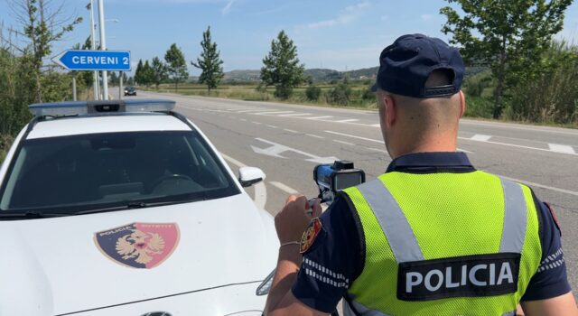 Policia Rrugore e Fierit ngre alarmin: Shpejtësia dhe dehja mbeten problemet kryesore. 11 mijë gjoba vetëm gjatë muajit maj