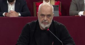 “Edhe unë do revoltohesha po të më thoshin se shteti po fal tokën”, Rama për protestën në Zvërnec: Policia duhet t’i kishte arrestuar në vend rojet private