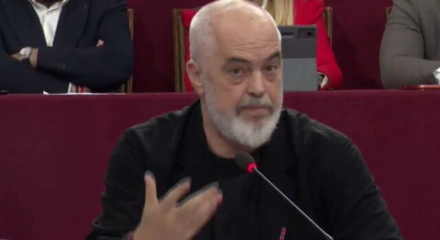 “Për herë të parë dëgjova që në Zvërnec kishte popullsi homogjene greke”, Rama i përgjigjet Athinës: Nuk ishte akt dhune shtetërore, siç ndodh me të burgosurit shqiptarë në Greqi