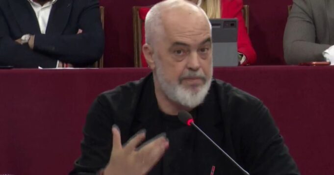 “Për herë të parë dëgjova që në Zvërnec kishte popullsi homogjene greke”, Rama i përgjigjet Athinës: Nuk ishte akt dhune shtetërore, siç ndodh me të burgosurit shqiptarë në Greqi