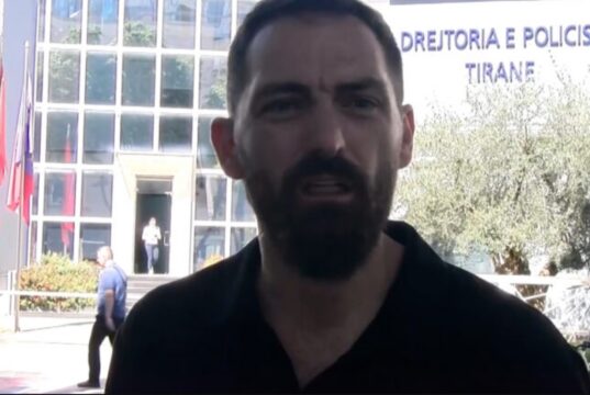 Marshimi masiv i protestuesve, Gent Progni: Motoja jonë është ‘Rama në burg, Berisha në burg’! Mos u përçani, bashkë jemi më të fortë