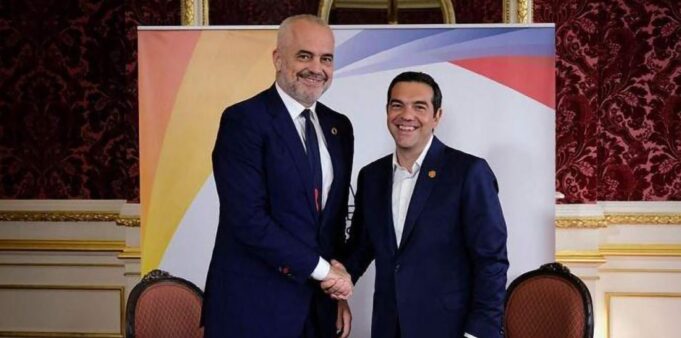 Tsipras i përgjigjet Ramës për incidentin e Zvërnecit: Mbrojtja e një qytetari grek është detyrë, mos na jep leksione!