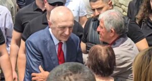 Ilir Meta ka lënë sot burgun 313 për t’i dhënë lamtumirën babait të tij